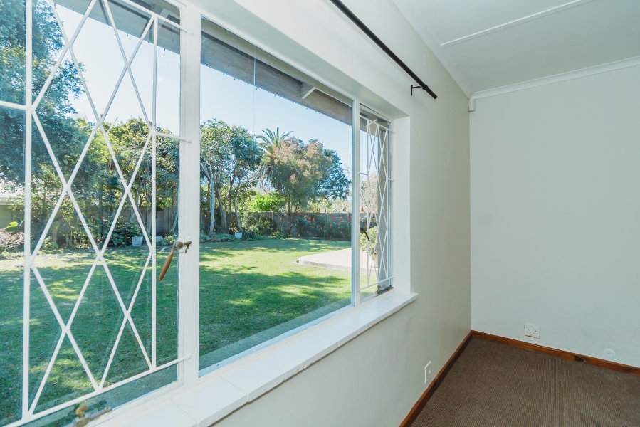 4 Bedroom Property for Sale in Heather Park Western Cape